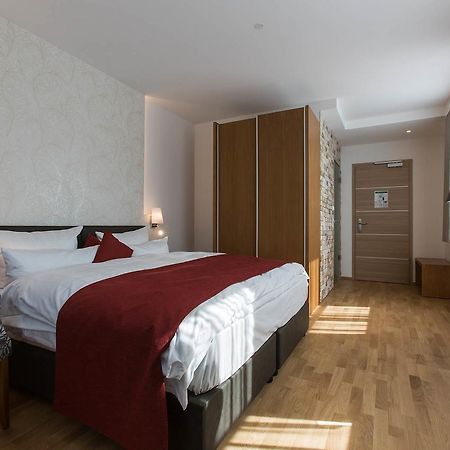 Hotel Am Schrannenplatz 메밍겐 외부 사진